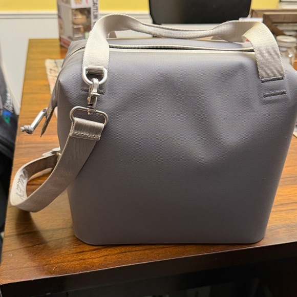 Stanley All Day Julienne Mini Cooler in Stone Gray - Picture 4 of 5